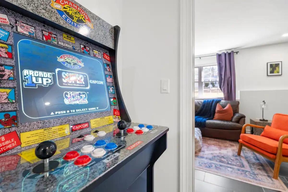 Outdoor Projector, Arcade, Fire Pit, 2 Car Garage, 2 Living Rooms Snellville Eksteriør billede